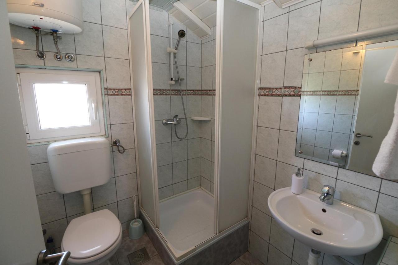 Apartments With A Parking Space Nin, Zadar - 11402 Екстер'єр фото